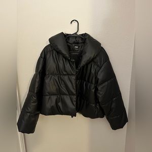 Cropped Zara Puffer Jacket